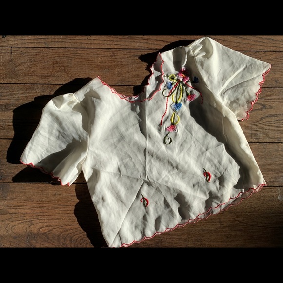 Vintage Kids Floral Embroidered Puff Sleeve Crop